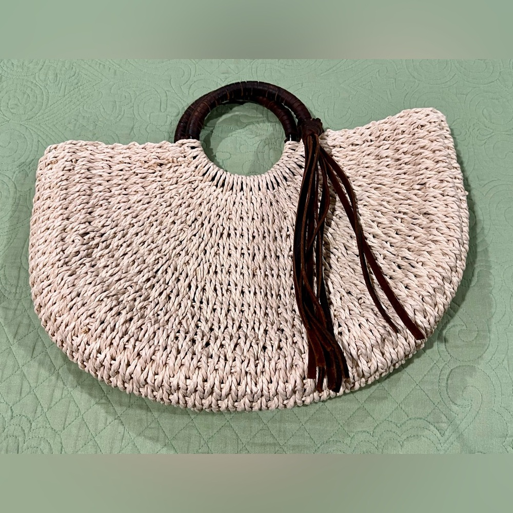 Canoe purse